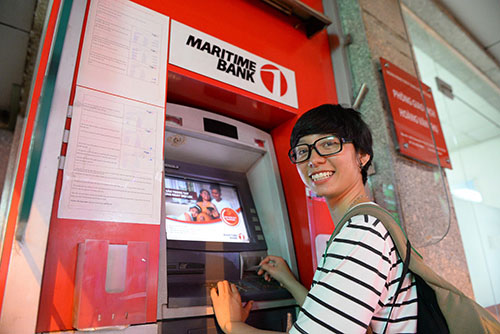 Truy vấn số dư tài khoản Maritime Bank tại cây ATM