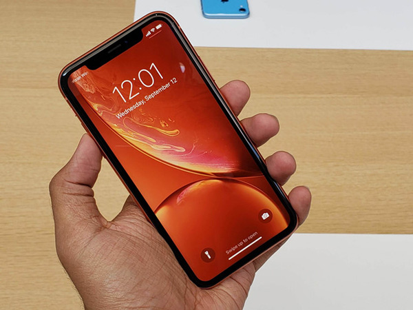 iPhone XR