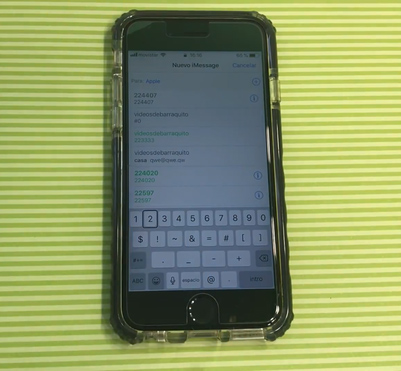 Kẻ tấn công có thể bổ sung hình ảnh profile vào danh bạ liên lạc trên chiếc iPhone bị khóa