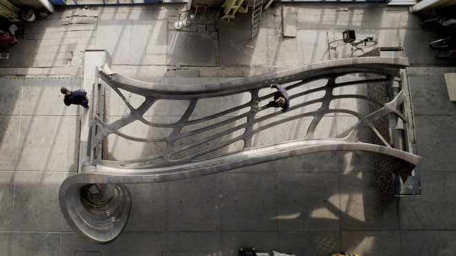 Cây cầu thép đầu tiên trên thế giới được tạo ra bằng công nghệ in 3D