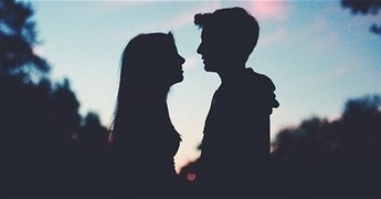 Status kỷ niệm ngày yêu siêu lãng mạn cho các cặp đôi