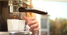 Kinh nghiệm chọn máy pha cà phê tốt nhất cho quán cafe