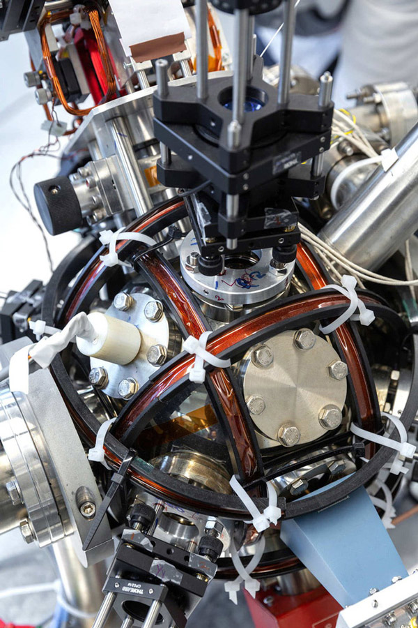 Gia tốc kế lượng tử chín xác tới mức nguyên tử