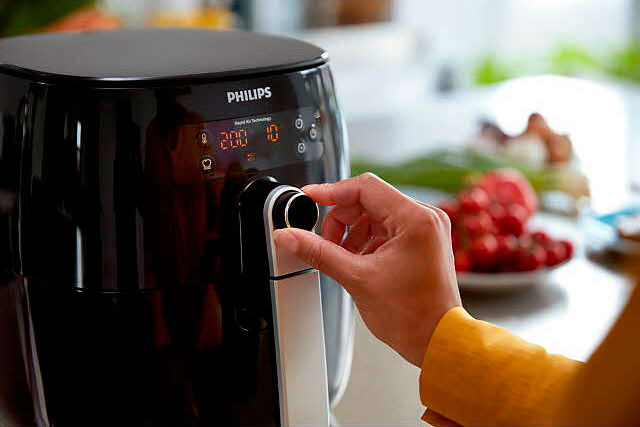 Nồi chiên không dầu Philips HD9643