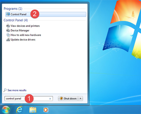 Trong Windows 7, bạn sẽ phải mở Menu Start và nhập từ khóa "control panel" vào ô tìm kiếm
