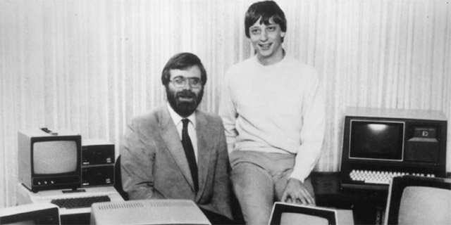 Gates cùng với cả người bạn trung học Paul Allen