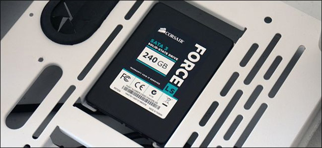 Lắp đặt ổ đĩa lưu trữ