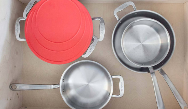 Nắp nồi Universal Made In vừa với mọi tiêu chuẩn của nồi bếp trên thị trường 