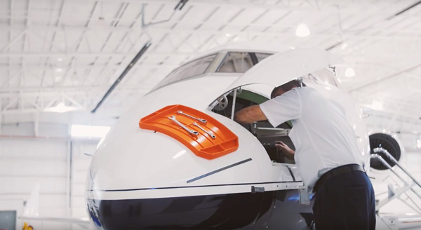 Tools Grypmat có thể dính lên mọi bề mặt giúp không bị rơi hay lạc mất các phụ kiện bên trong