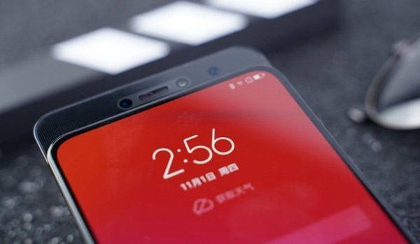 Z5 Pro GT được trang bị công nghệ mở khóa bằng khuôn mặt và công nghệ cảm biến vân tay trong màn hình