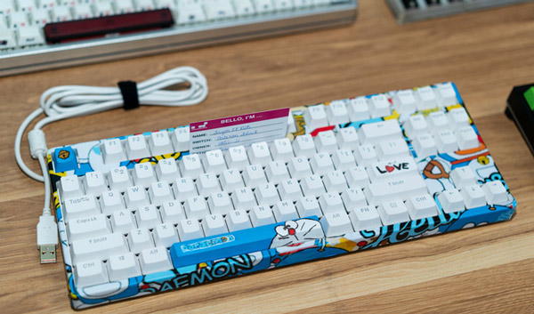 Từ case đến keycap của chiếc Game Jagor 87 RGB đều được chế theo chủ đề Doraemon rất ngộ nghĩnh