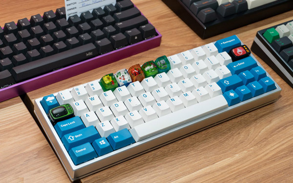 Bàn phím ZZ60 Re ấn tượng với keycap của Moonkey