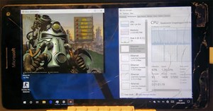 Cài thành công Windows 10 ARM và chơi Fallout trên chiếc Lumia 950 XL
