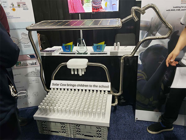 Bộ sạc pin Solar Cow