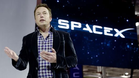 Elon Musk cũng chính là người đã thành lập ra SpaceX