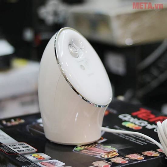 máy xông hơi mặt công nghệ ion Beurer FC72