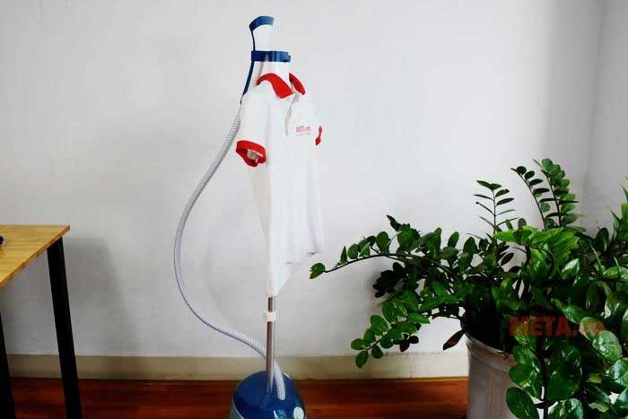 Bàn ủi hơi nước