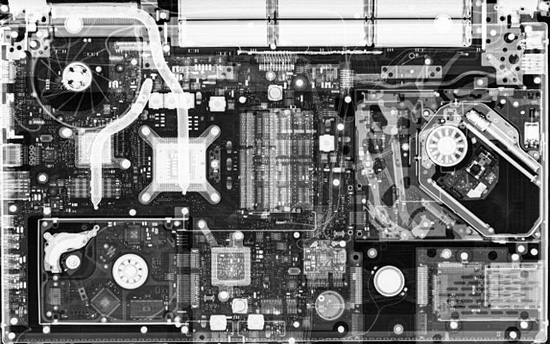 Máy tính và tablet không có các bộ phận nhạy sáng