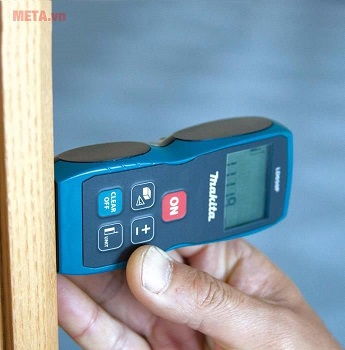 Máy đo khoảng cách laser đo chính xác.