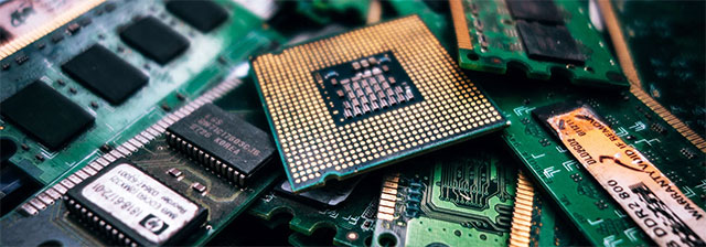 Từ tháng 4/2017, các thùng rác đặc biệt để chứa smartphone và thiết bị điện tử bỏ đi đã được đặt tại các văn phòng, cửa hàng, bưu điện và các tòa nhà công cộng khác trên khắp đất nước mặt trời mọc nhằm thu gom đủ số nguyên liệu cần thiết