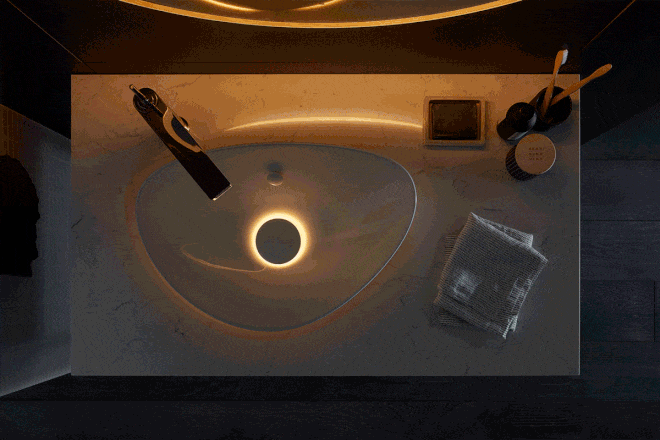 Tùy vào thời điểm trong ngày hoặc tùy vào tâm trạng của người dùng mà ánh sáng trên đồ vật có thể thay đổi phù hợp