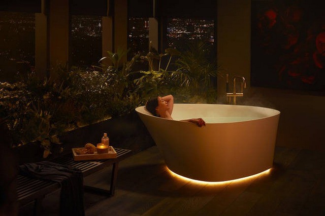 Bồn tắm nằm với những đường cong được thiết kế phù hợp nhằm đem lại sự thoải mái nhất cho người dùng