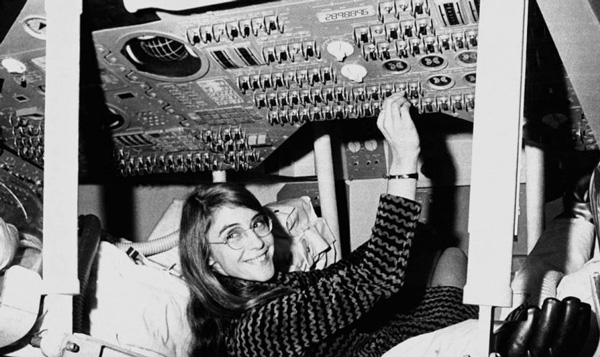 Nữ lập trình viên Margaret Hamilton