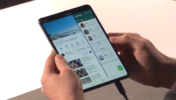 Sử dụng cùng lúc hai ứng dụng 