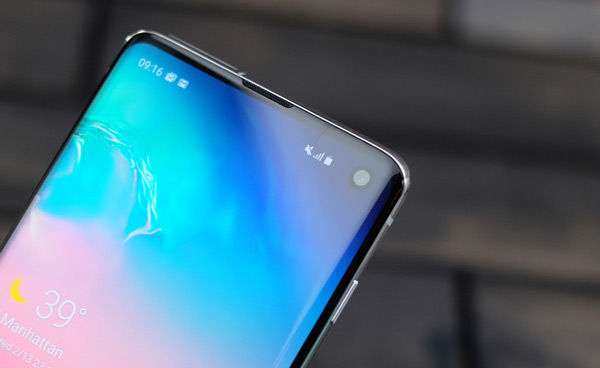 Ảnh thực tế của Galaxy S10 1