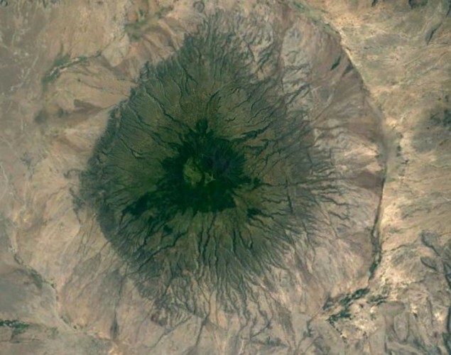 Màu xanh của một ngọn núi lửa ở thung lũng Great Rift của Tanzania