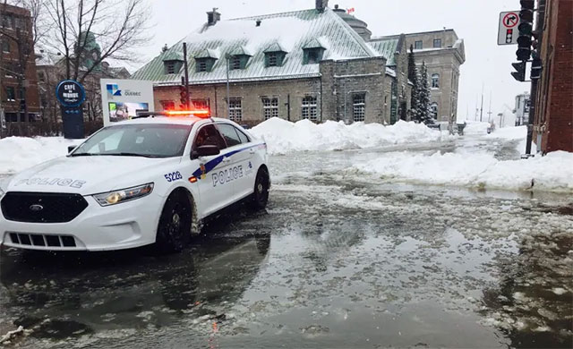 Sản phẩm của Hearth có lợi nhất đối với những người phải làm việc ngoài trời như cảnh sát, quân nhân, hoặc nhân viên vệ sinh môi trường