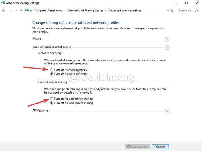 Kích hoạt hai cài đặt này: “Network Discovery” và “Turn on file and printer sharing”