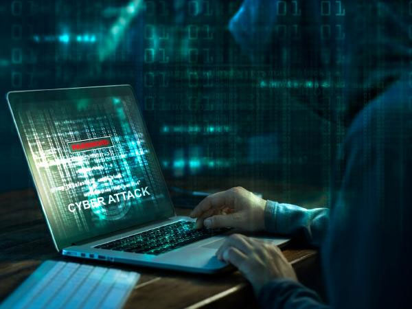 Lazarus Group, còn được gọi là Hidden Cobra hay Guardians of Peace, được xác định là tổ chức đứng sau chiến dịch Sharpshooter.