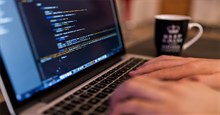 Quá chán nản với tình hình học tập, học sinh hack luôn hệ thống máy tính của trường
