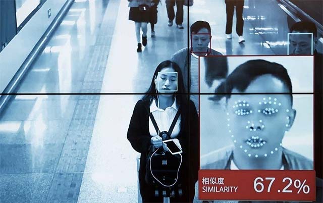 Nhận diện khuôn mặt