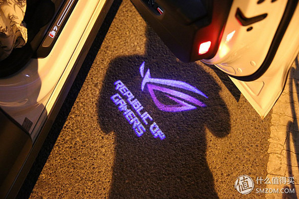 Biến chiếc Audi S7 trở thành bộ PC di động 6