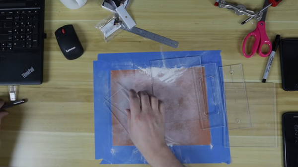 Tạo ra cái hộp nhựa