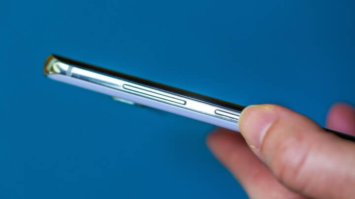 Bấm vào Bixby một lần để khởi chạy 