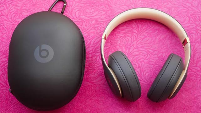 Beats Studio 3 Wireless vẫn giữ nguyên thiết kế truyền thống đã làm nên thương hiệu của dòng Studio