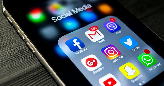 “Twitter, Facebook và Instagram là những dịch bệnh nguy hiểm đang lây ...