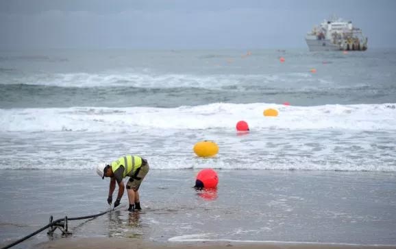 Khai thác các tuyến cáp ngầm