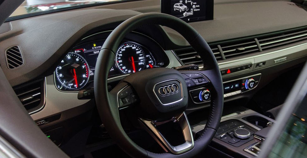 AUDI Q7 2019 8