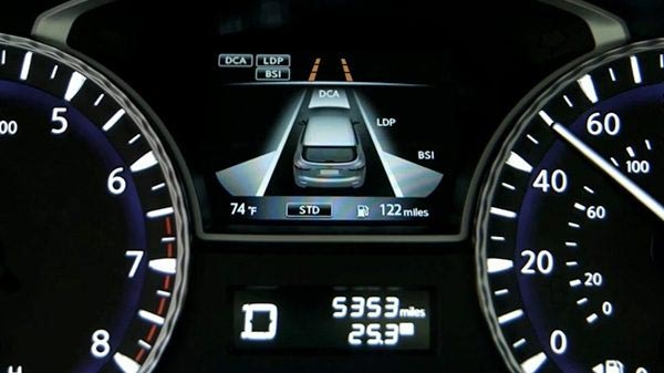 Cảnh báo chệch làn đường