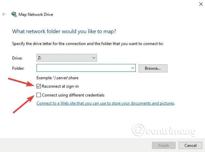 Chọn tùy chọn Reconnect at sign-in và Connect using different credentials