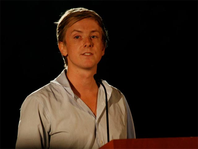 Hughes ở lại với Facebook thêm vài năm nữa