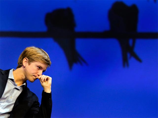 Hughes đứng đầu Global Giving