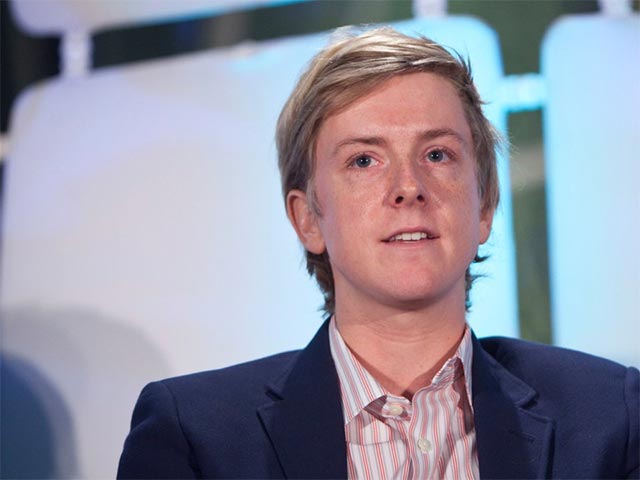 Hughes đã quyết định bán The New Republic vào năm 2016