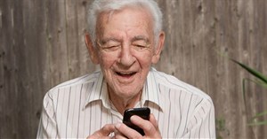Top 6 smartphone cho người lớn tuổi