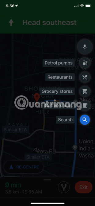 Hãy đi tới Settings và từ phần Color Scheme, nhấn vào Night