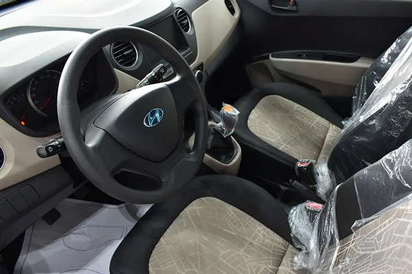 Hyundai Grand i10 hatchback 7